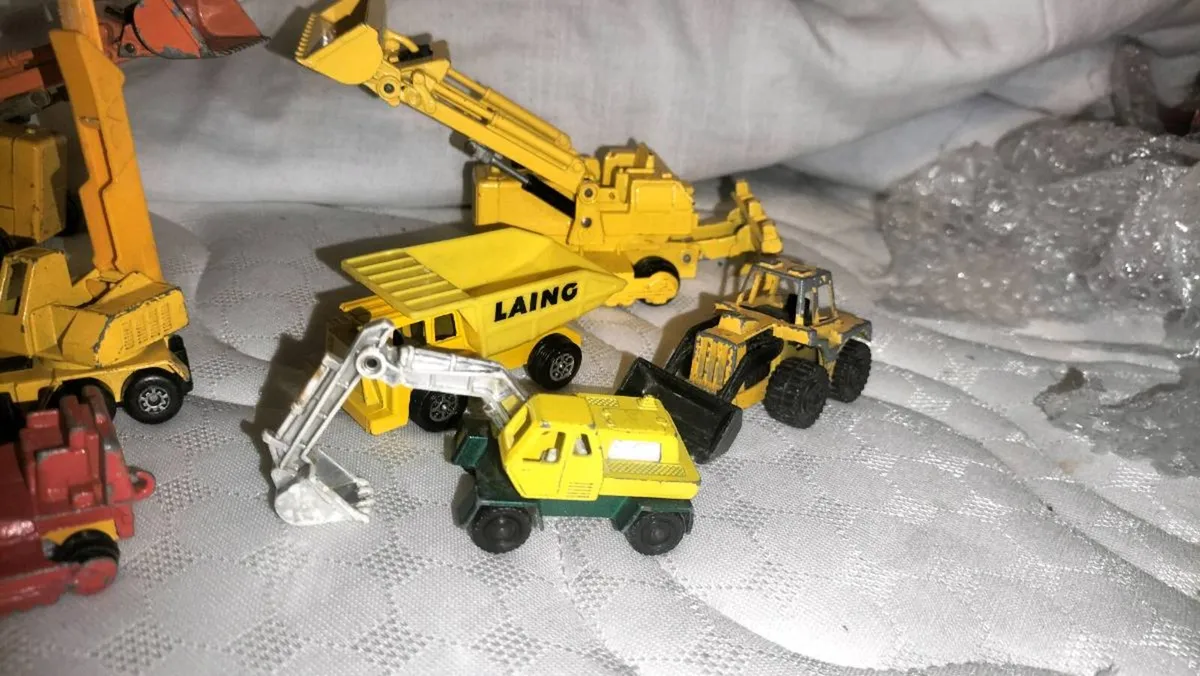 OLD VINTAGE JCB DIECAST CORGI MATCHBOX MODEL S - Image 2