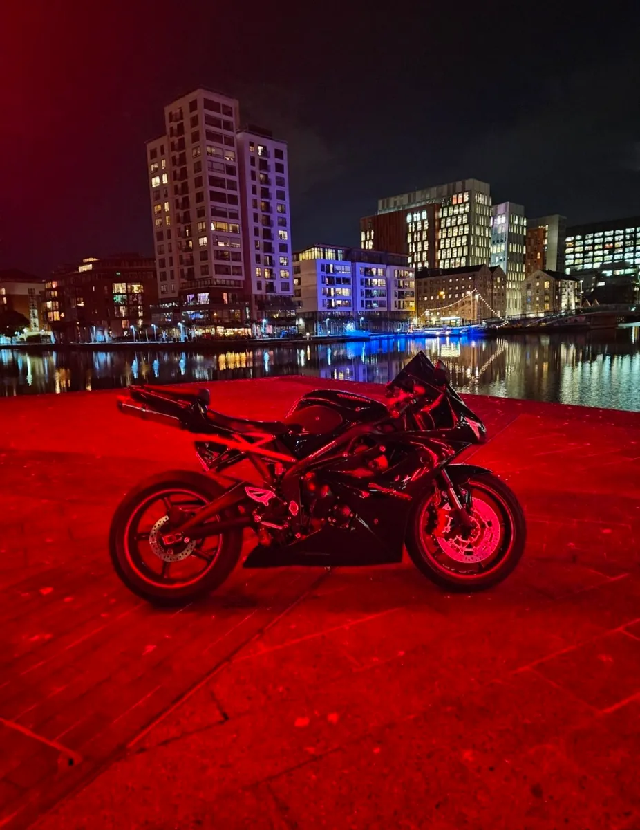 Triumph Daytona 675 - Image 2