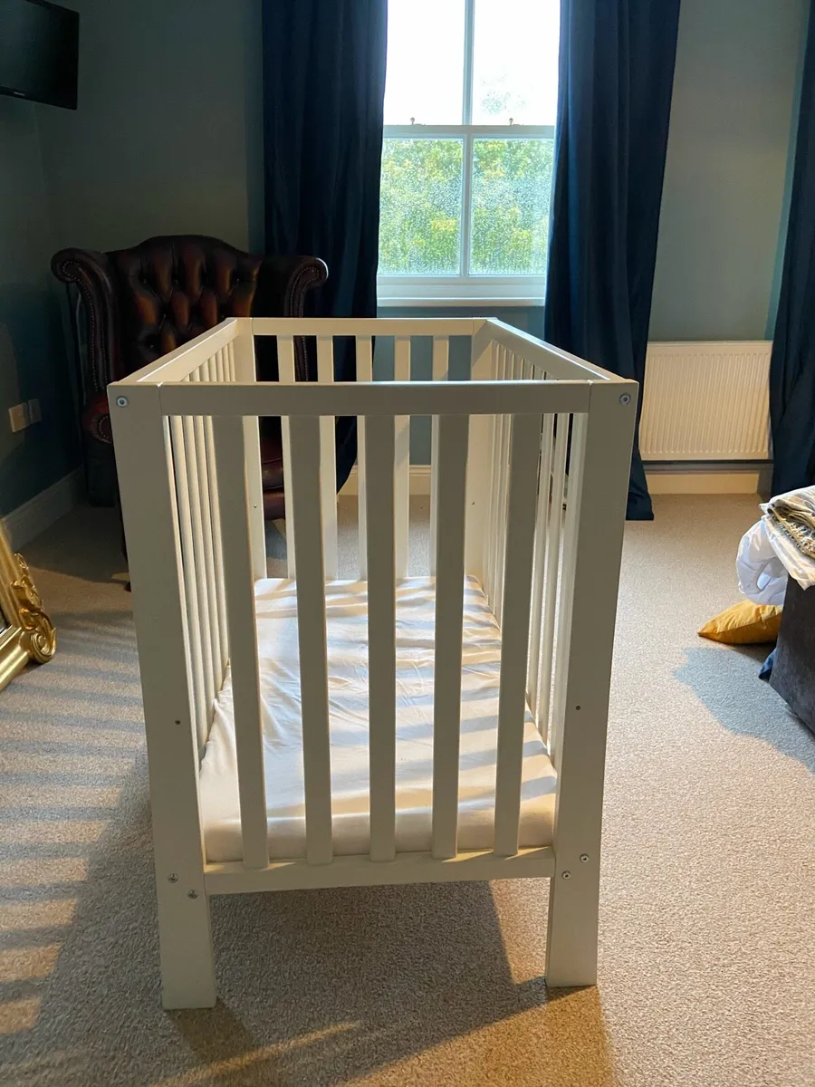 Child’s cot - Image 2