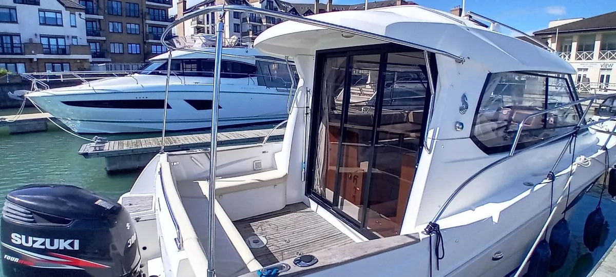 2012 Beneteau Antares 8.80 - Image 4