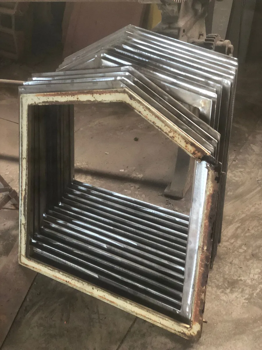 Same /Lamborghini  Side Windows - Image 1