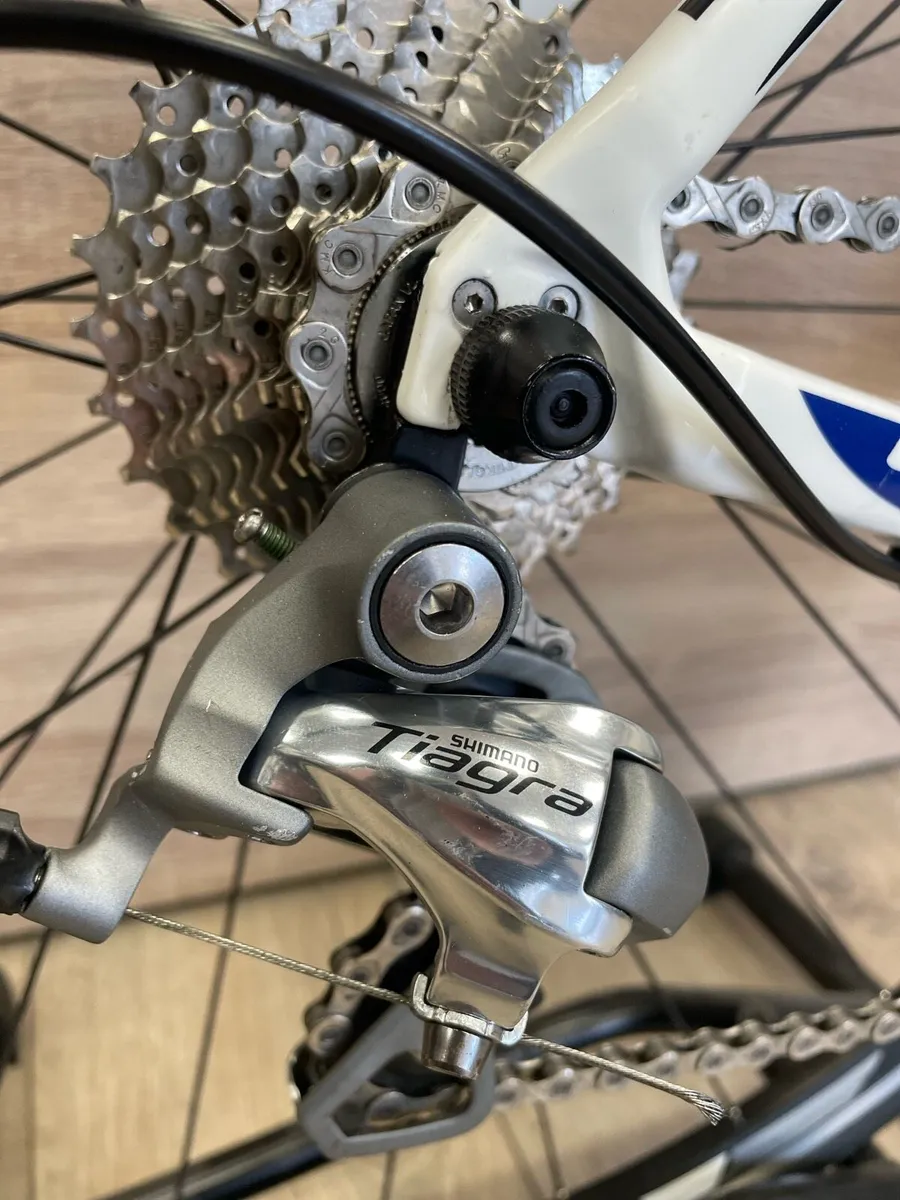 Giant composite 3 (like new) - Image 3