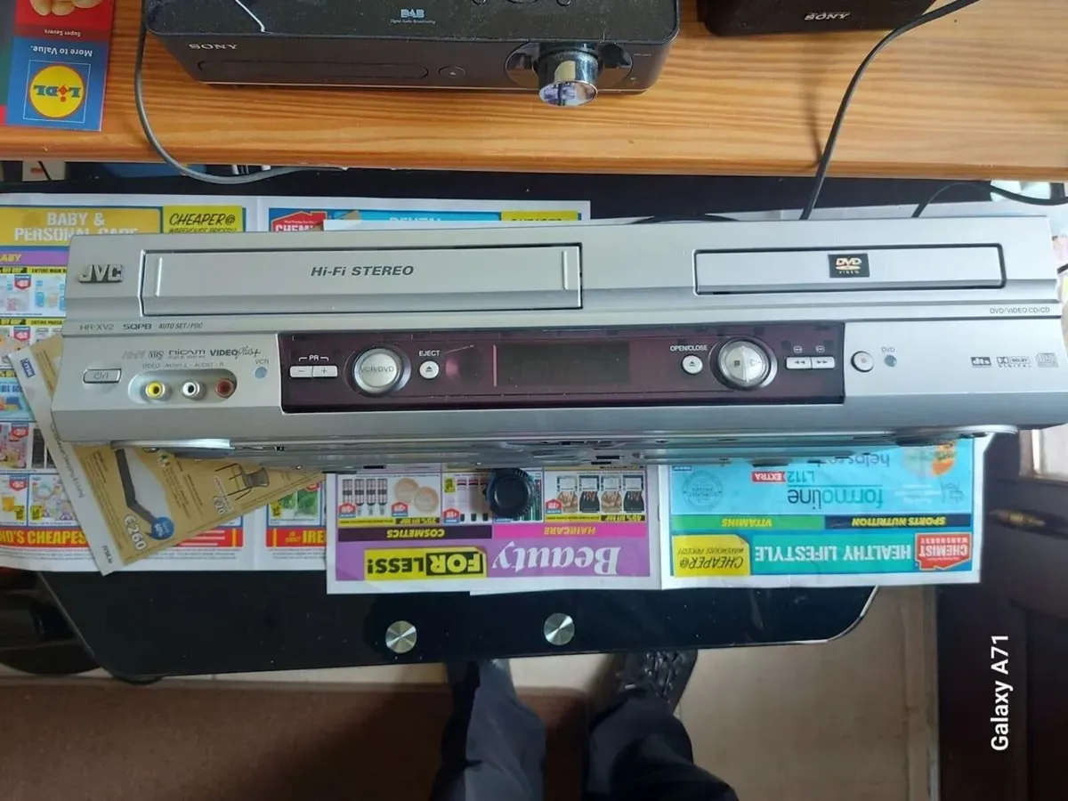 JVC DVD Player-Video Cassette Recorder, Model HR-X