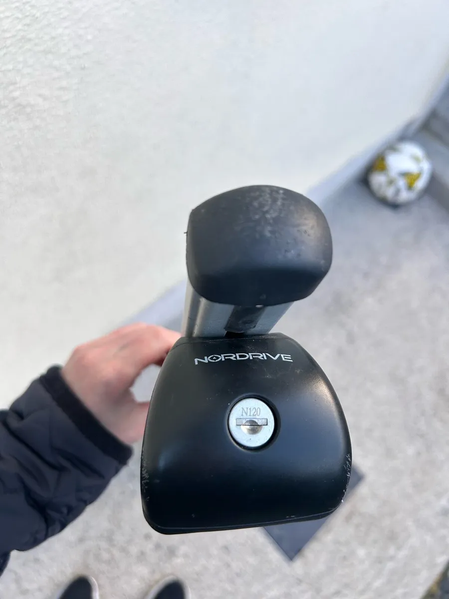 Roof bars for Seat Alhambra 2010 model on wards - Image 4