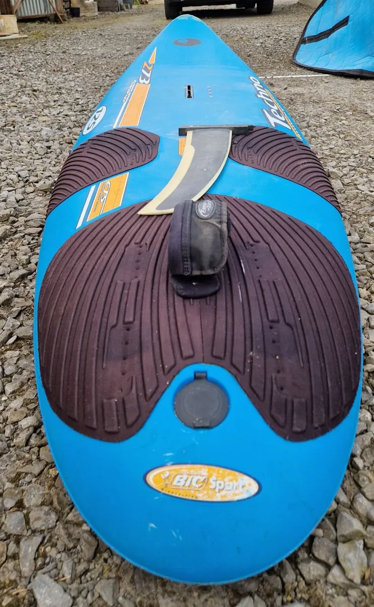 BIC 273 windsurf board ... - Image 3