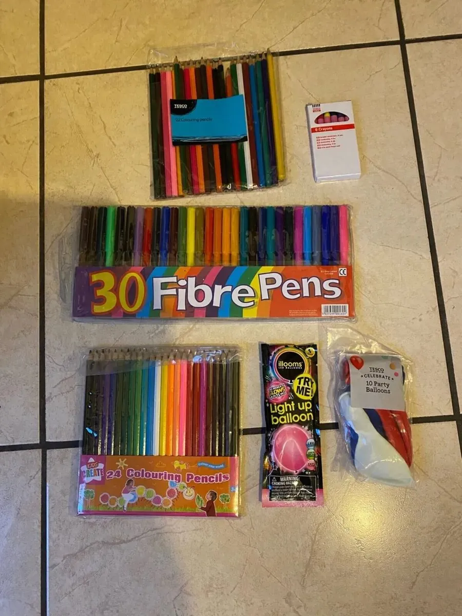 NEW Colouring Statonery, Markers. Crayons, Pencils