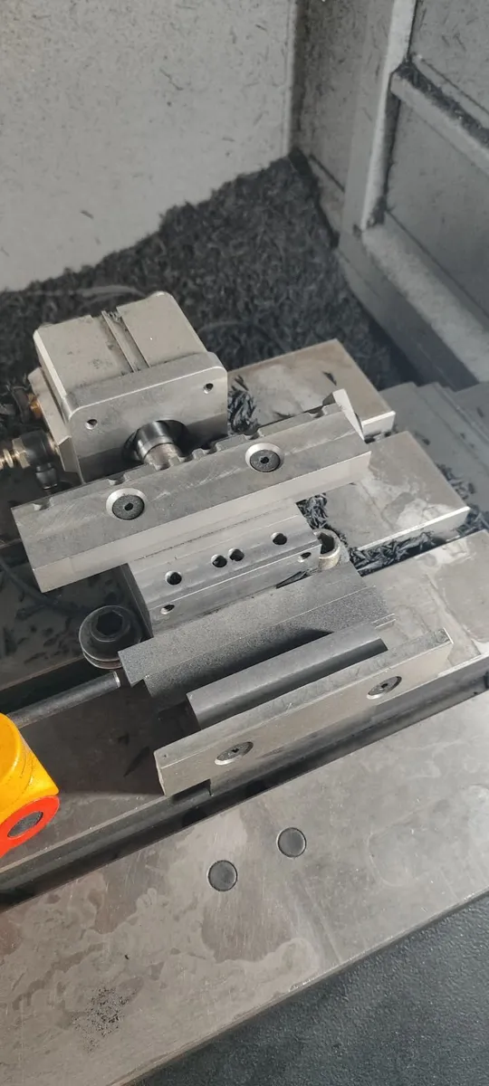 CNC Engineering & Custom Tooling Design, Vice - Image 2