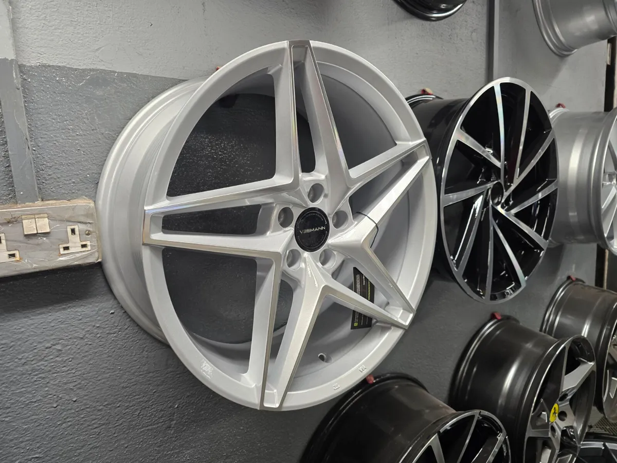 **Special** 19" VEEMANN V-FS46
