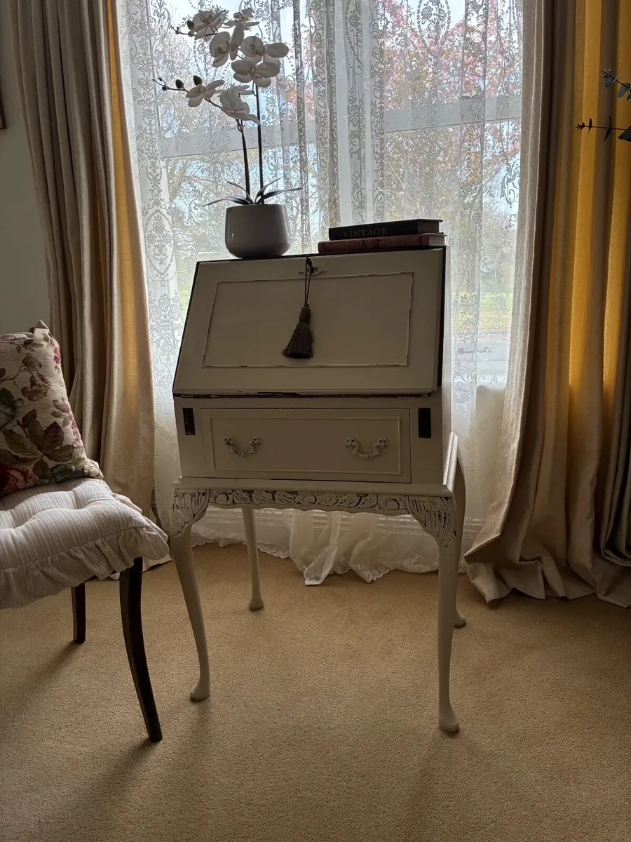 Writing Bureau - Image 1