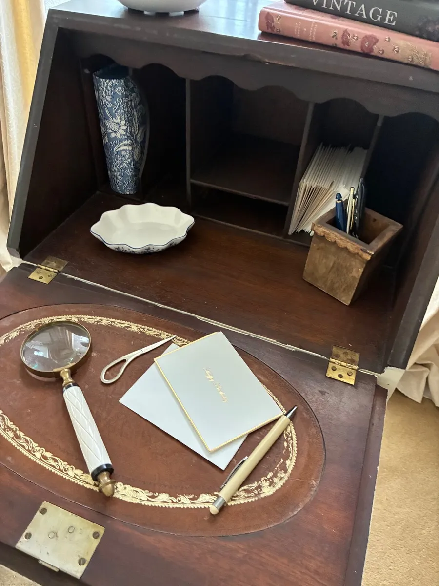 Writing Bureau - Image 2