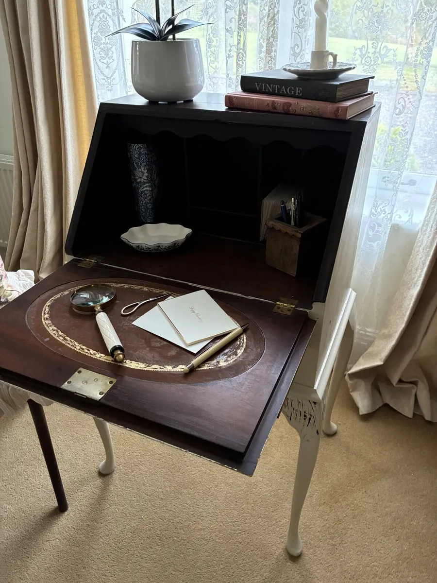 Writing Bureau - Image 3