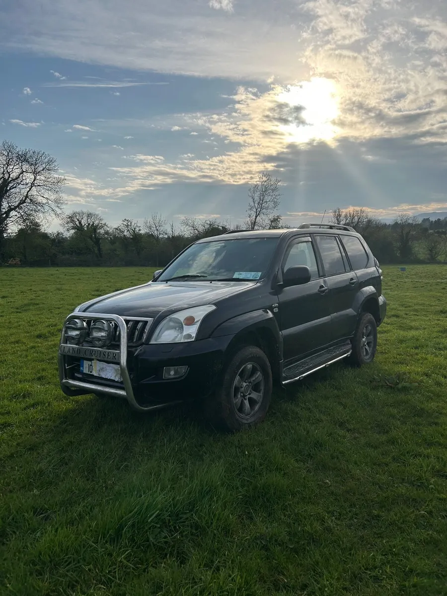 Toyota Land Cruiser 2010 - Image 1