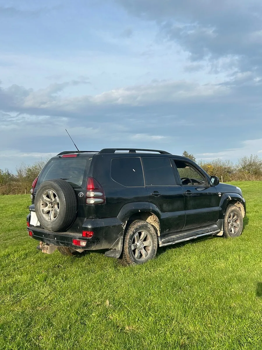 Toyota Land Cruiser 2010 - Image 2