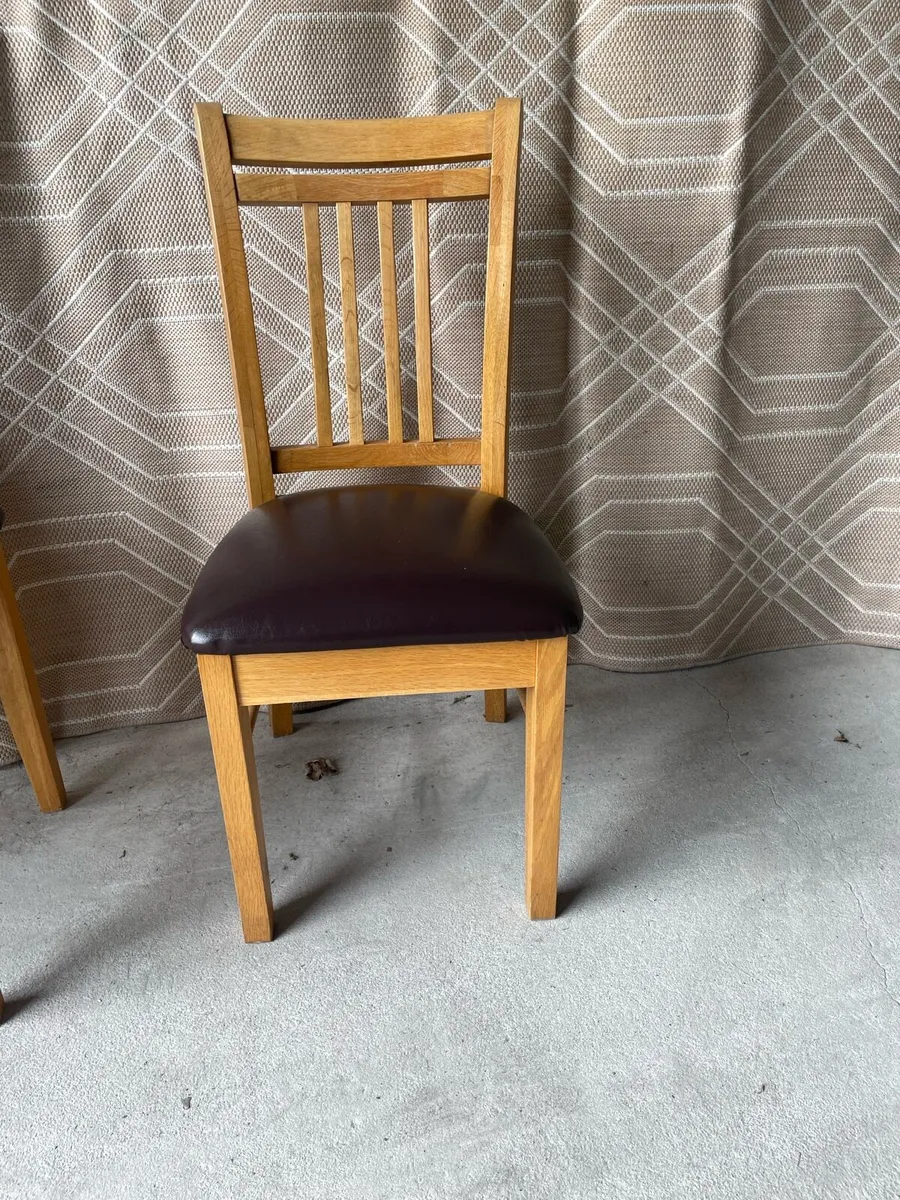 Solid Kitchen Table and Chairs with Bench - Image 3