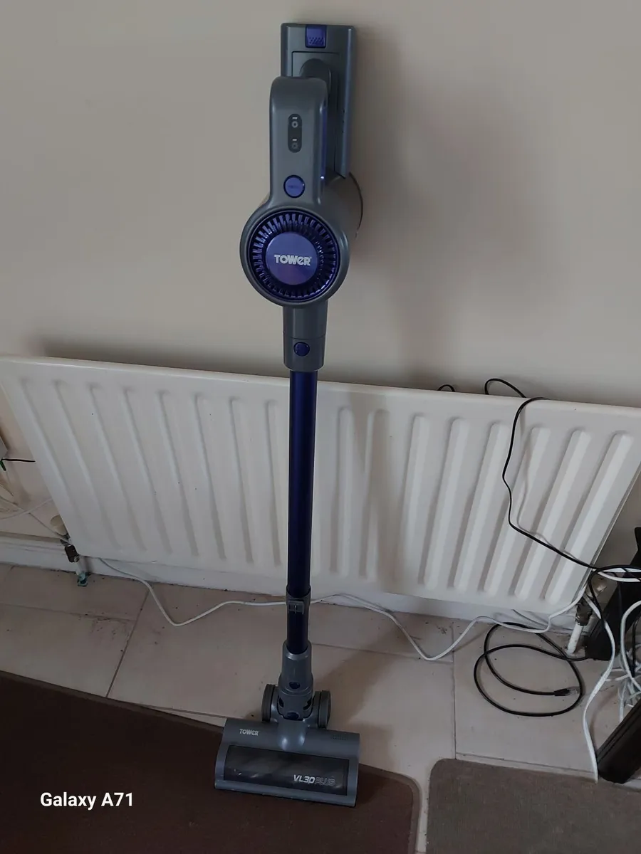 TOWER VL30PLUS Cordless Vacuum Cleaner Excellent c - Image 1