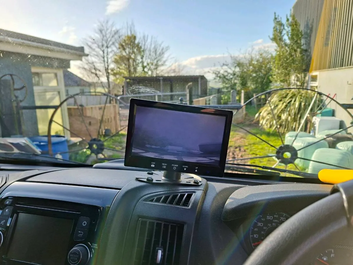 Horse Lorry - Image 4