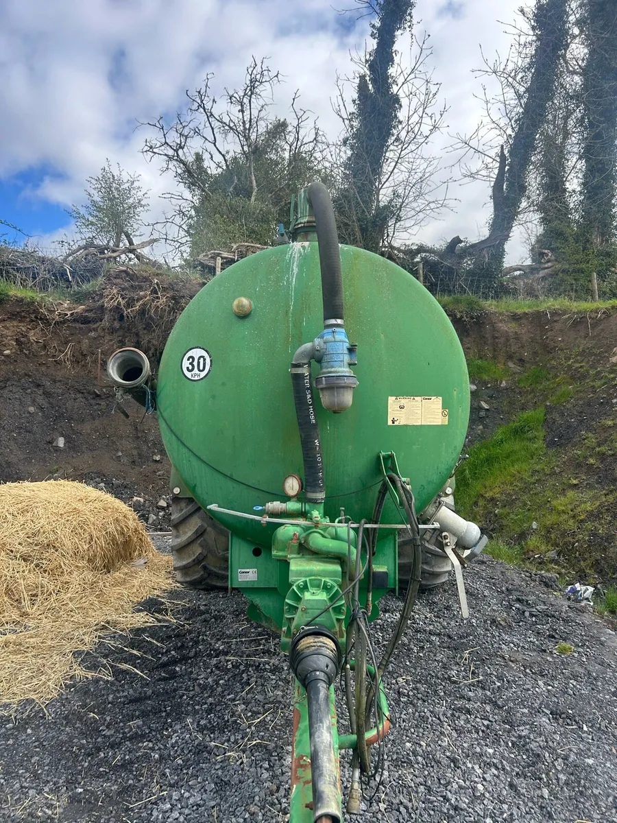 Slurry tanker - Image 3