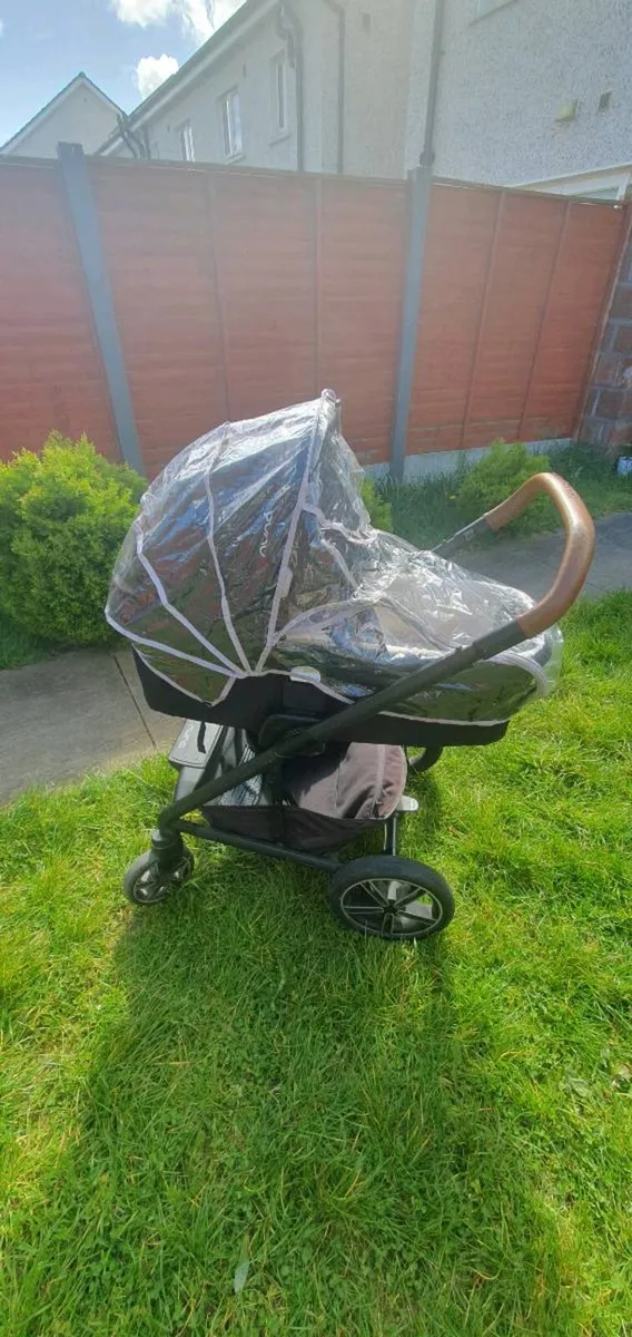 Nuna Mixx 3in1 Bundle Pushchair - Image 3