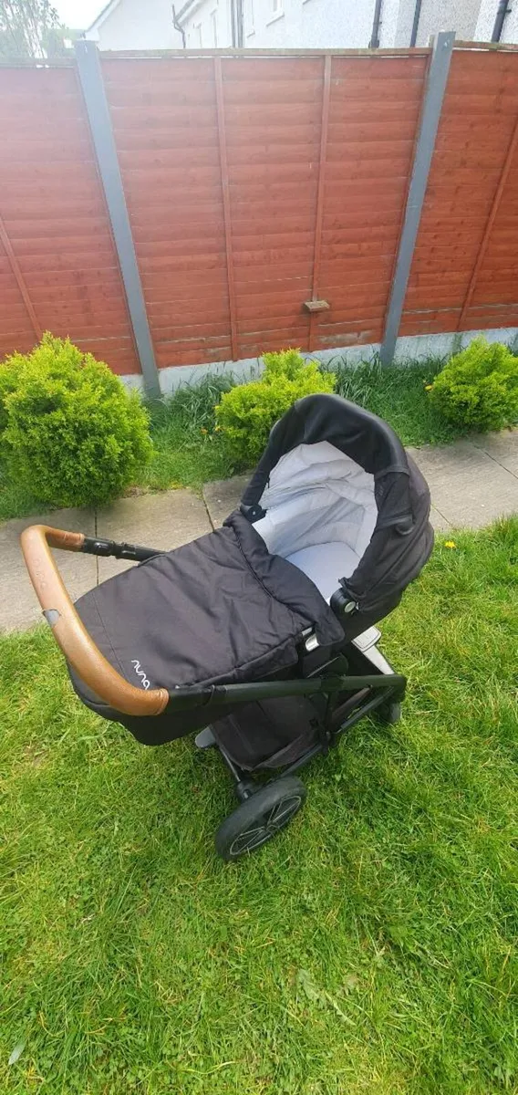 Nuna Mixx 3in1 Bundle Pushchair - Image 4