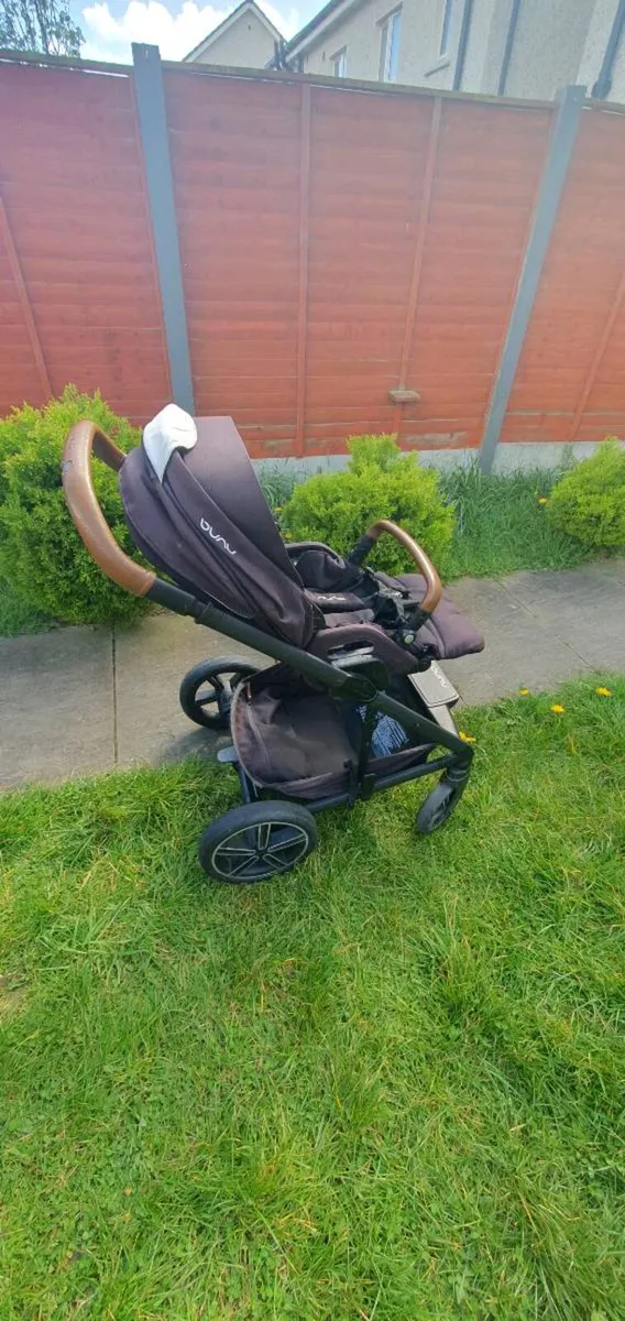 Nuna Mixx 3in1 Bundle Pushchair - Image 1