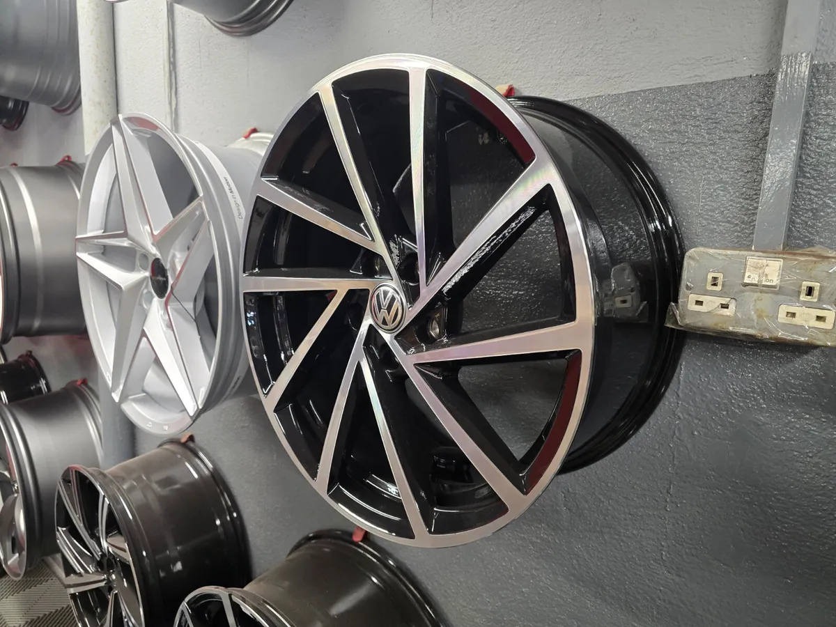 **Special** 18" Volkswagen Spielberg Style