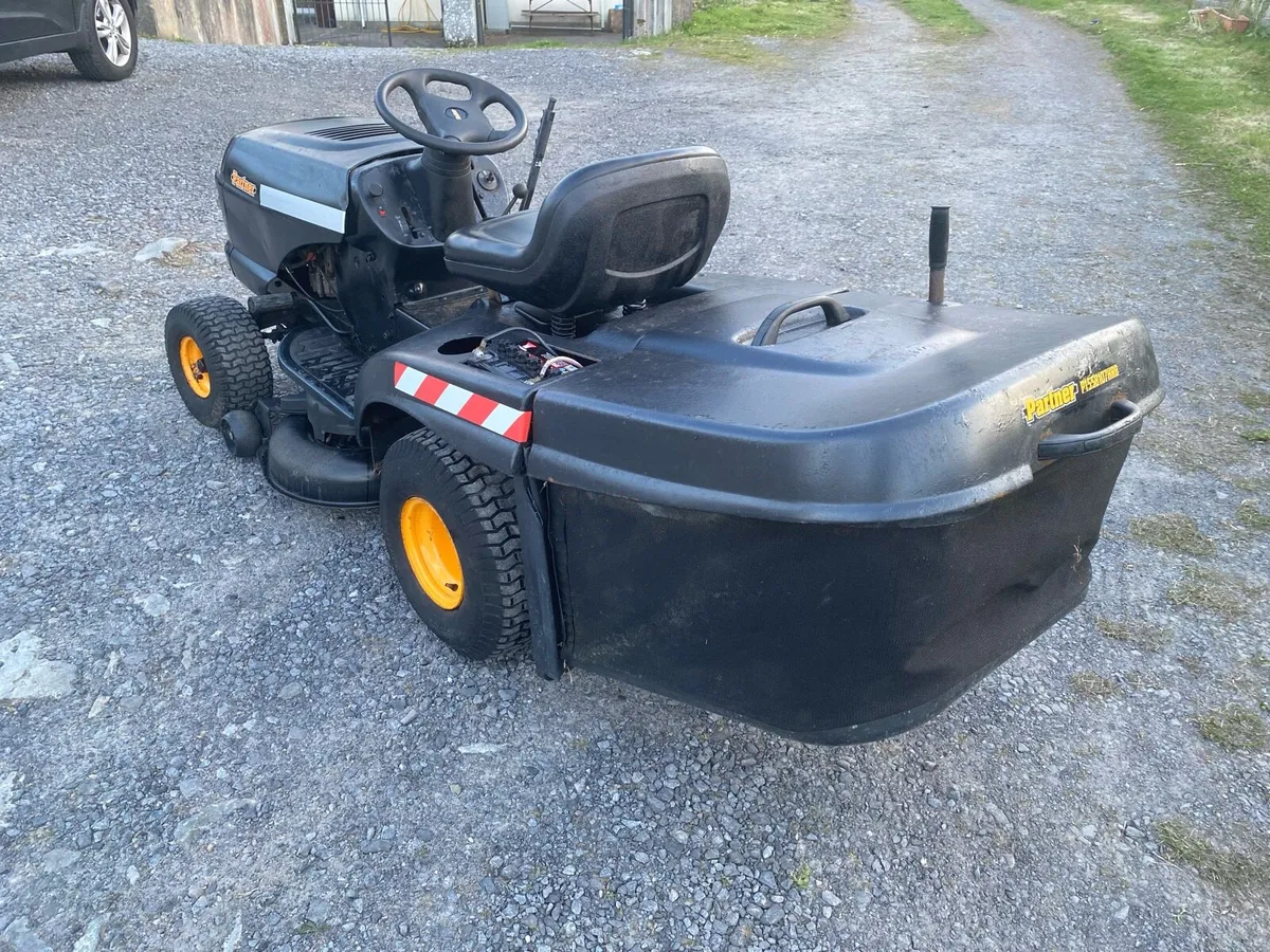 Partner ride on mower - Image 4