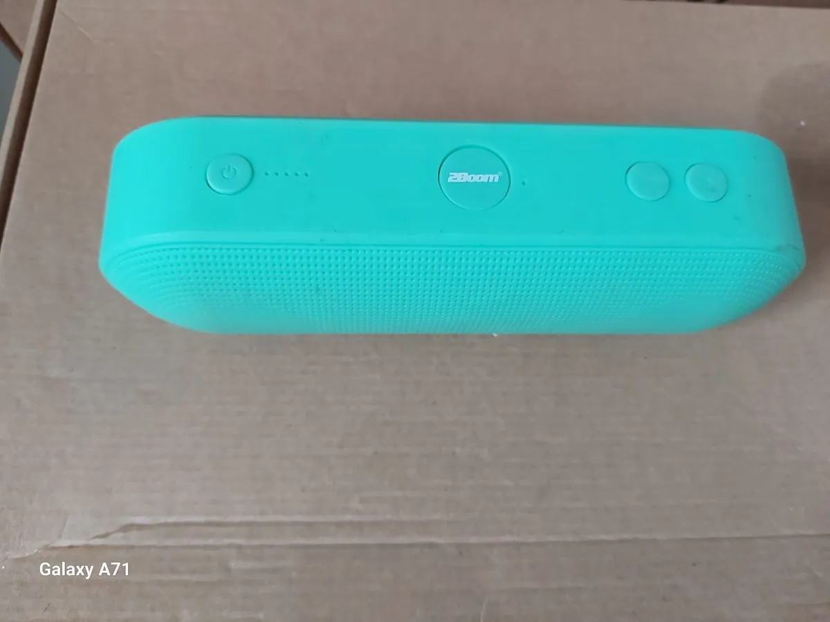 BT422 wireless Bluetooth speaker - Image 1