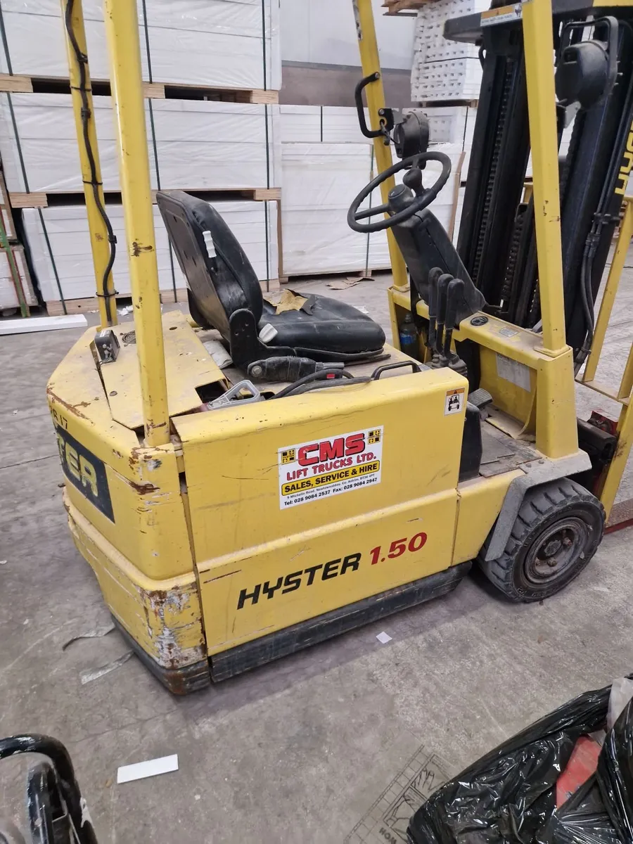 Forklift - Image 3