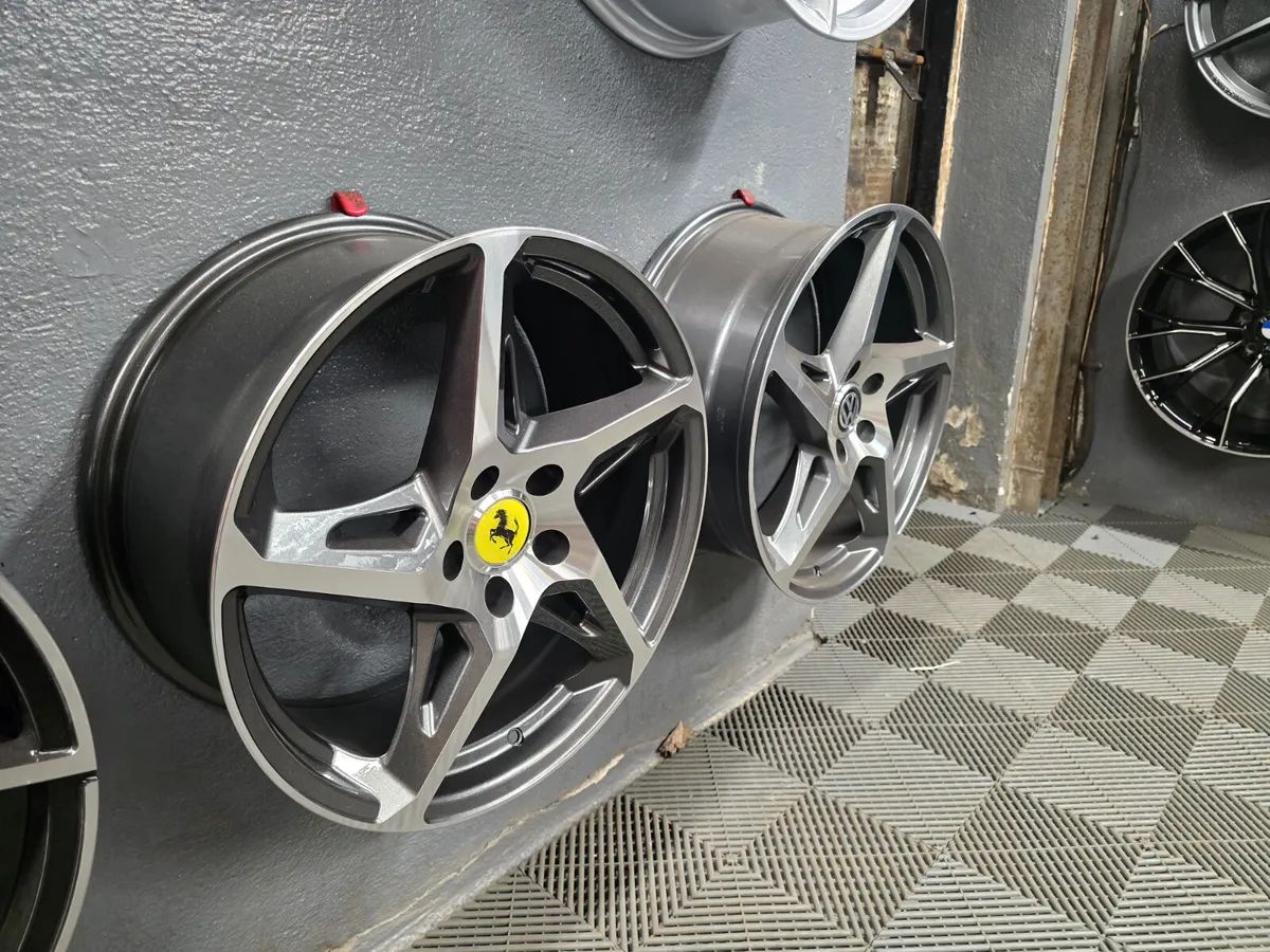 **Special** 18" 19" Ferrari 458 Style