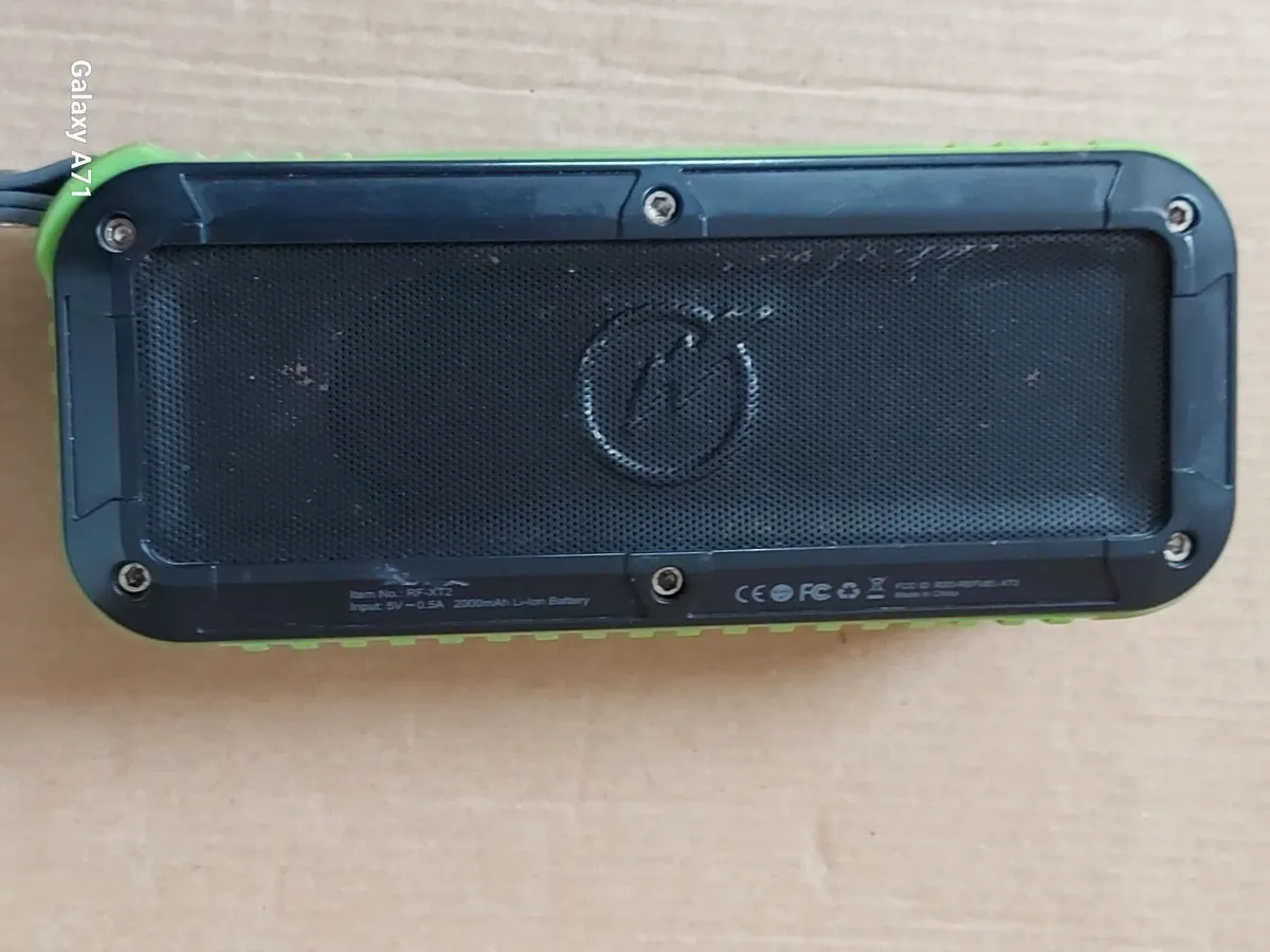 REFUEL wireless Bluetooth Speaker Green - Image 2