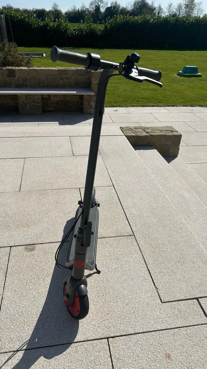 Segway Ninebot Zing E20 Electric Scooter - Image 3