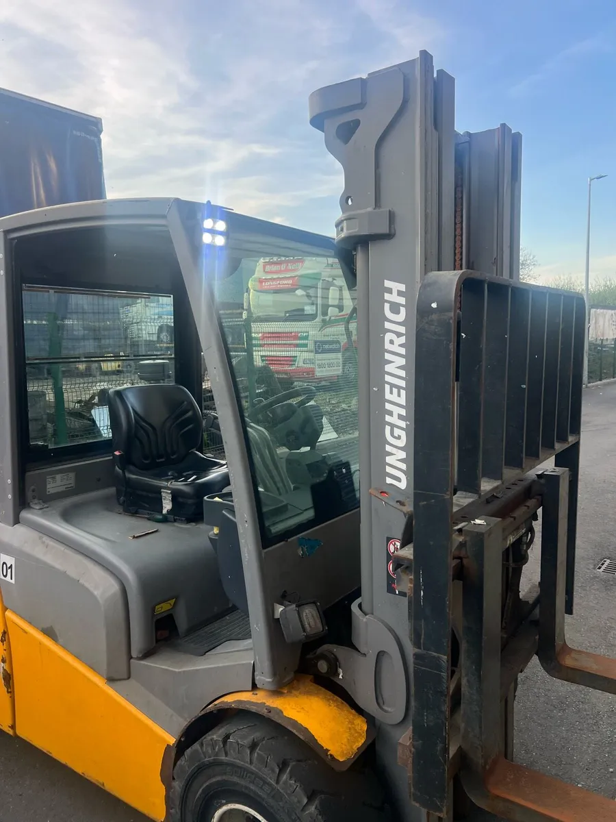 Fork lift 3 ton - Image 4