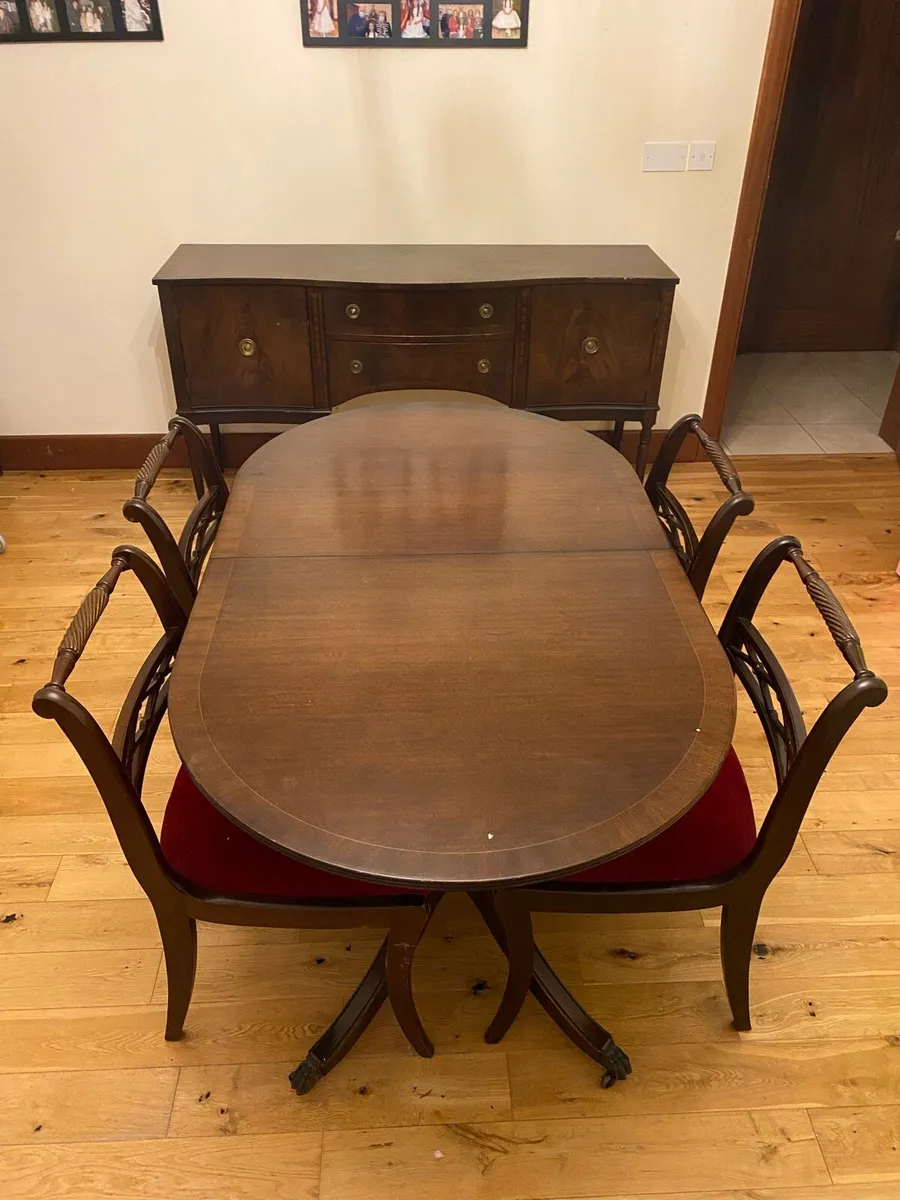 Did Ning room table and 4 chairs - Image 1
