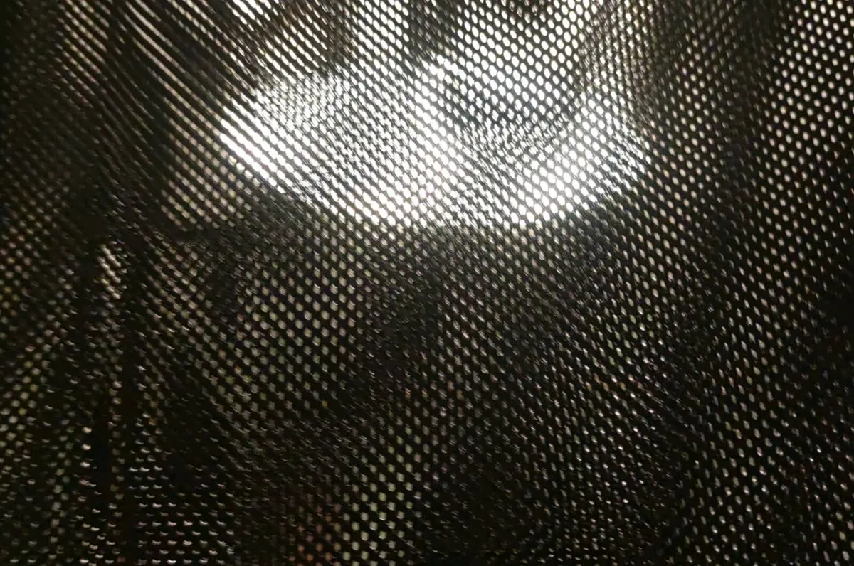 Gym shirt M/L - Image 4