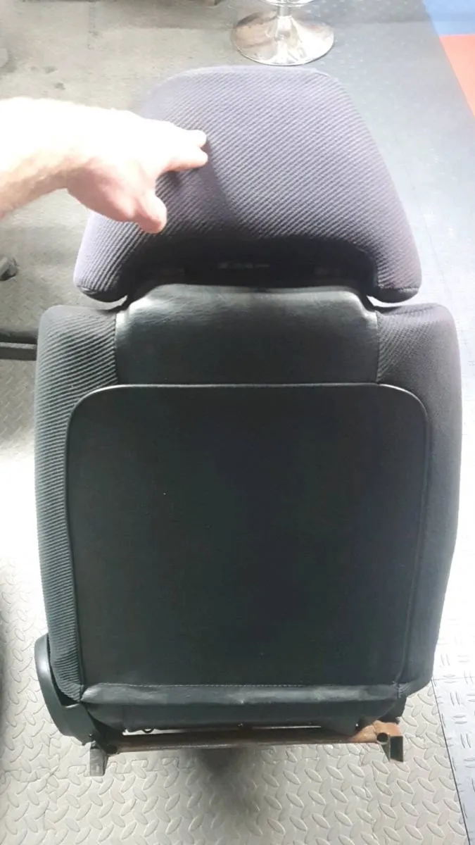 Toyota Mr2 seat ⚪️ - Image 4