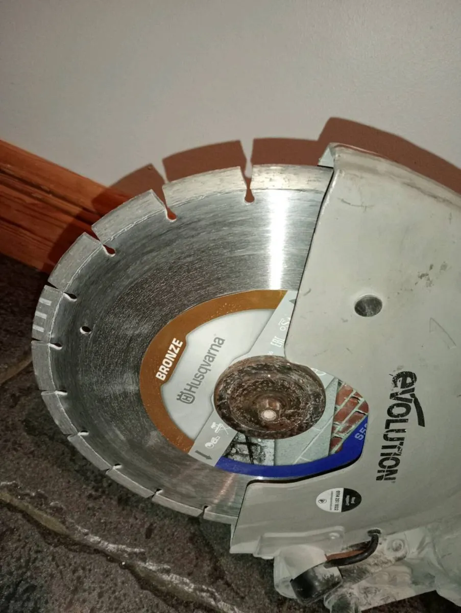 Evolution R300 DCT 2400w with 12" diamond blade - Image 4