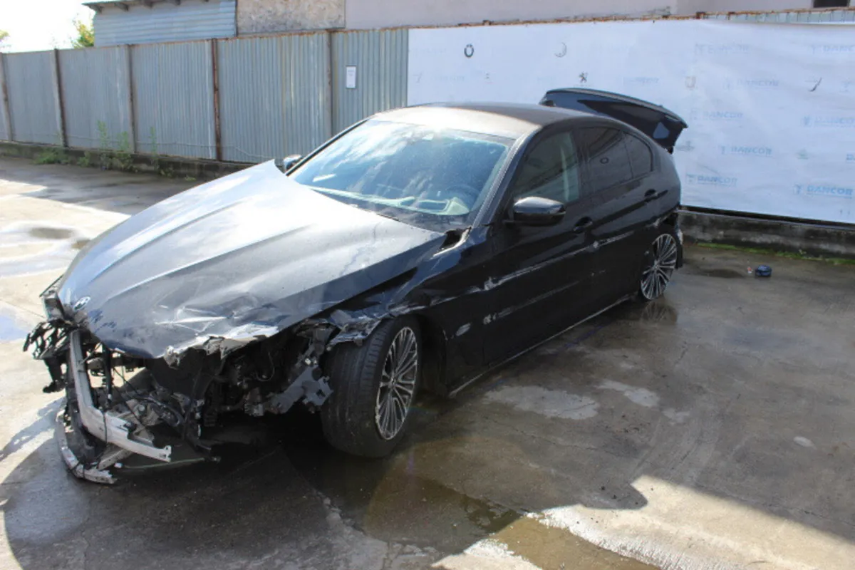Breaking bmw 520d 2017 g30 M sport 416 - Image 2