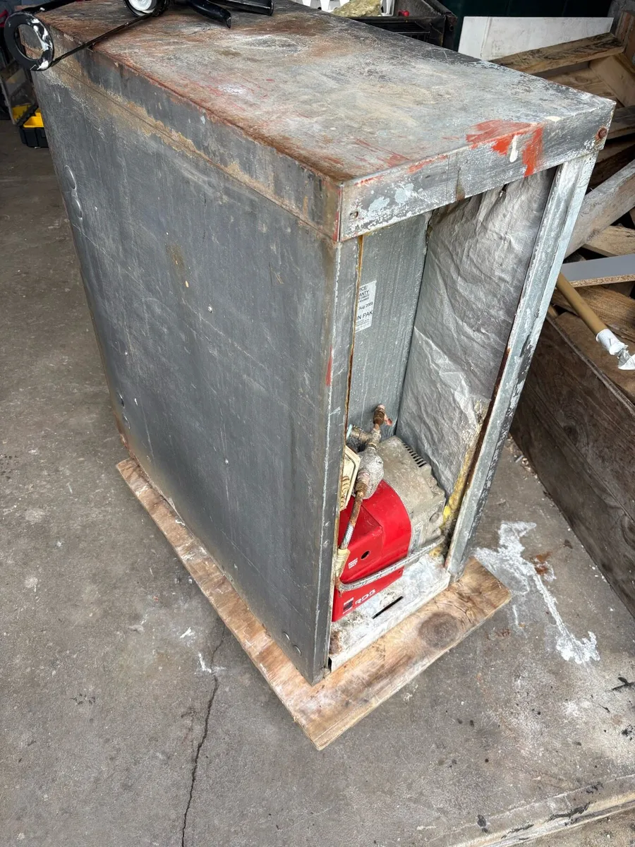 Oil boiler - Image 2