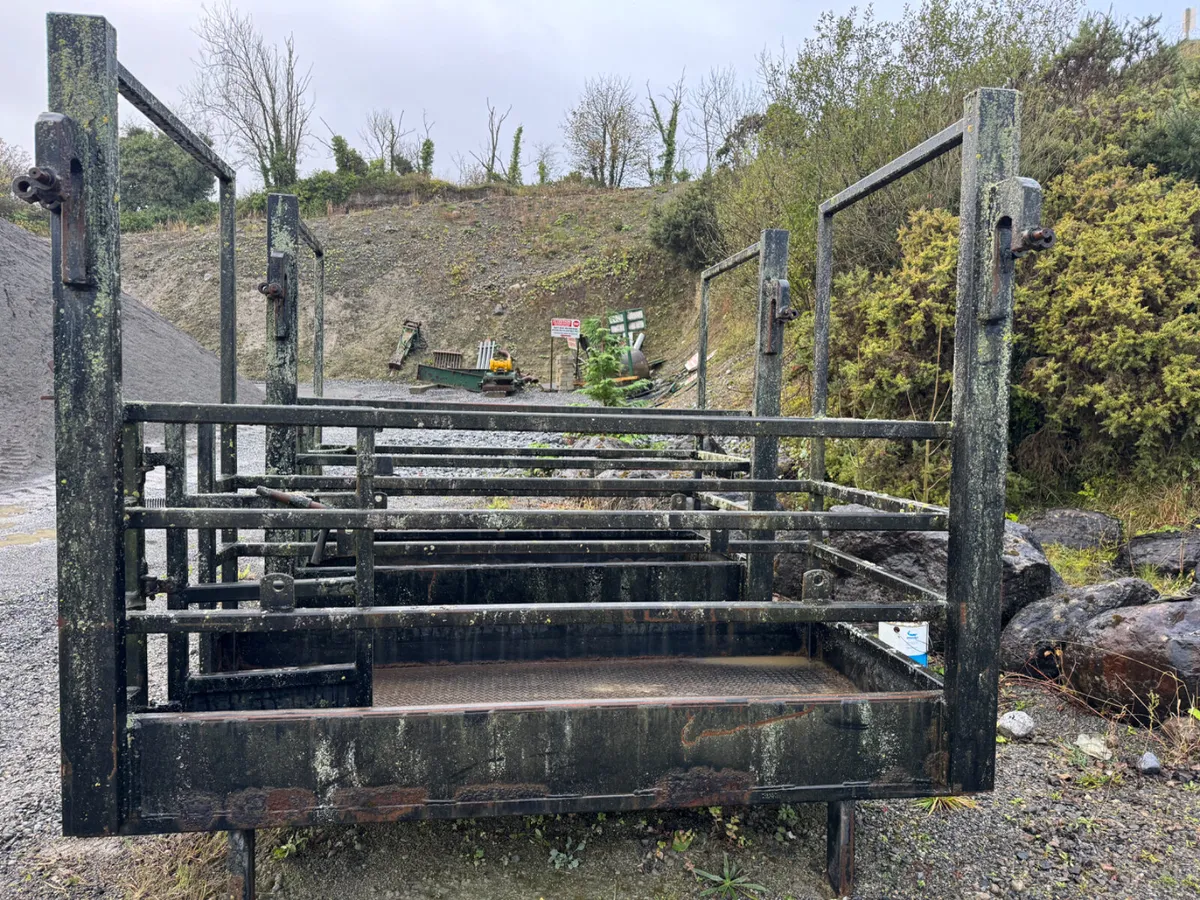 Access Platform For Loader / Teleporter - Image 3