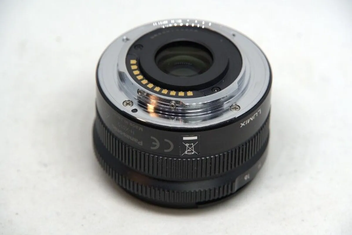 Panasonic H-X015 Leica DG Summilux 15mm f1.7 ASPH Lens - Image 2