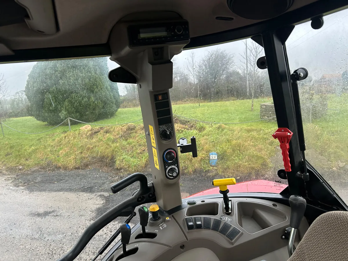 2021 Case Farmall 95C - Image 2