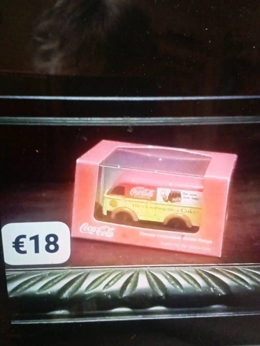 CORGI COCA COLA DIE-CAST MODLES - Image 3