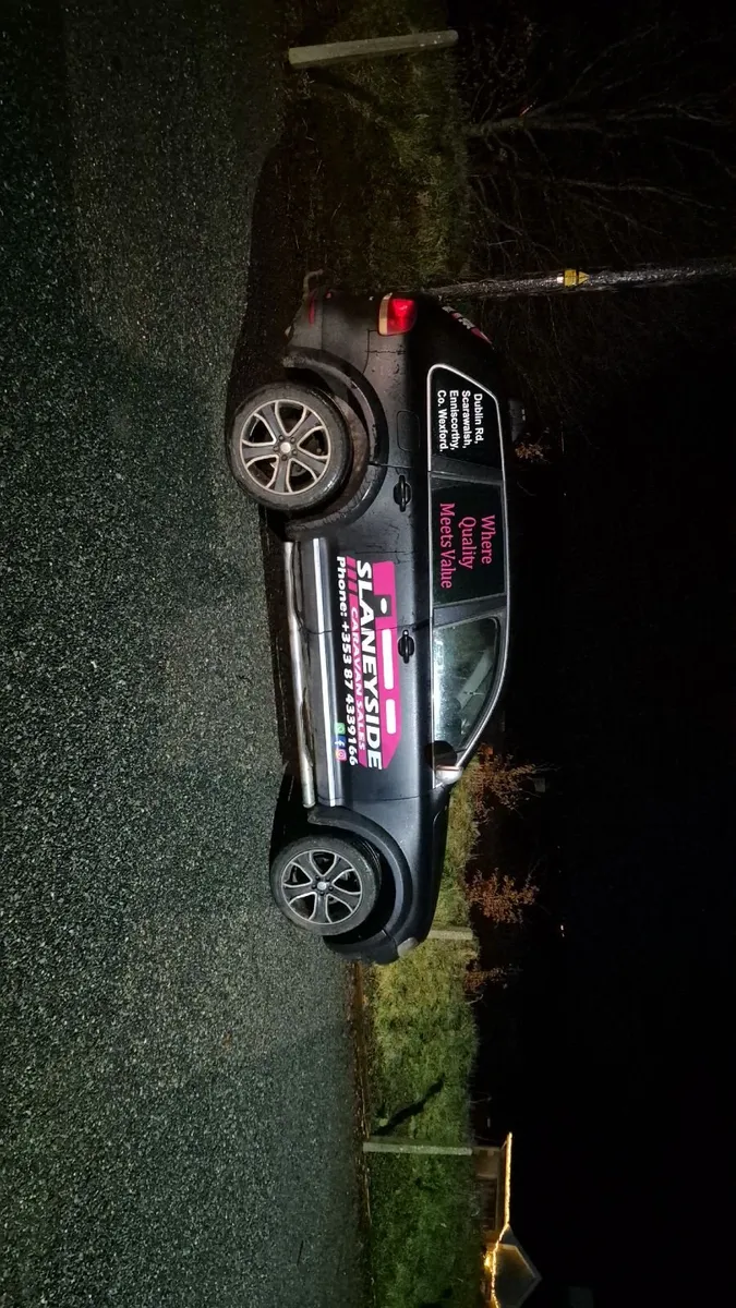 Volkswagen Touareg 2007 - Image 2