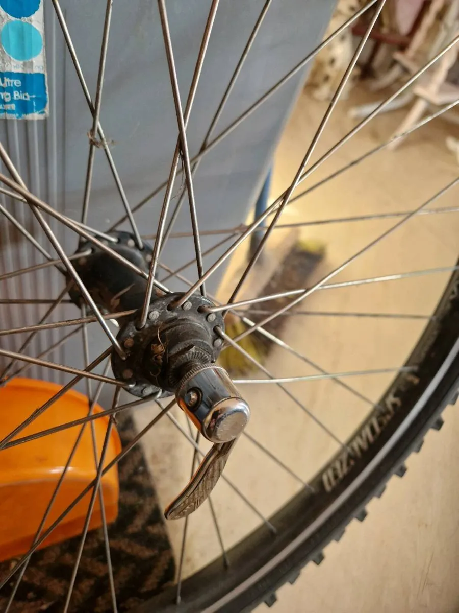 Bike parts. - Image 3