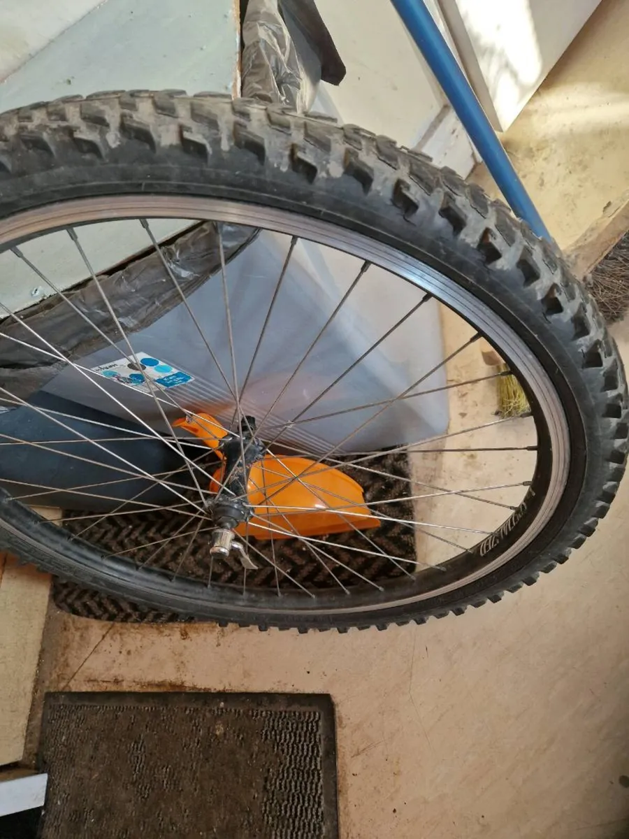 Bike parts. - Image 2