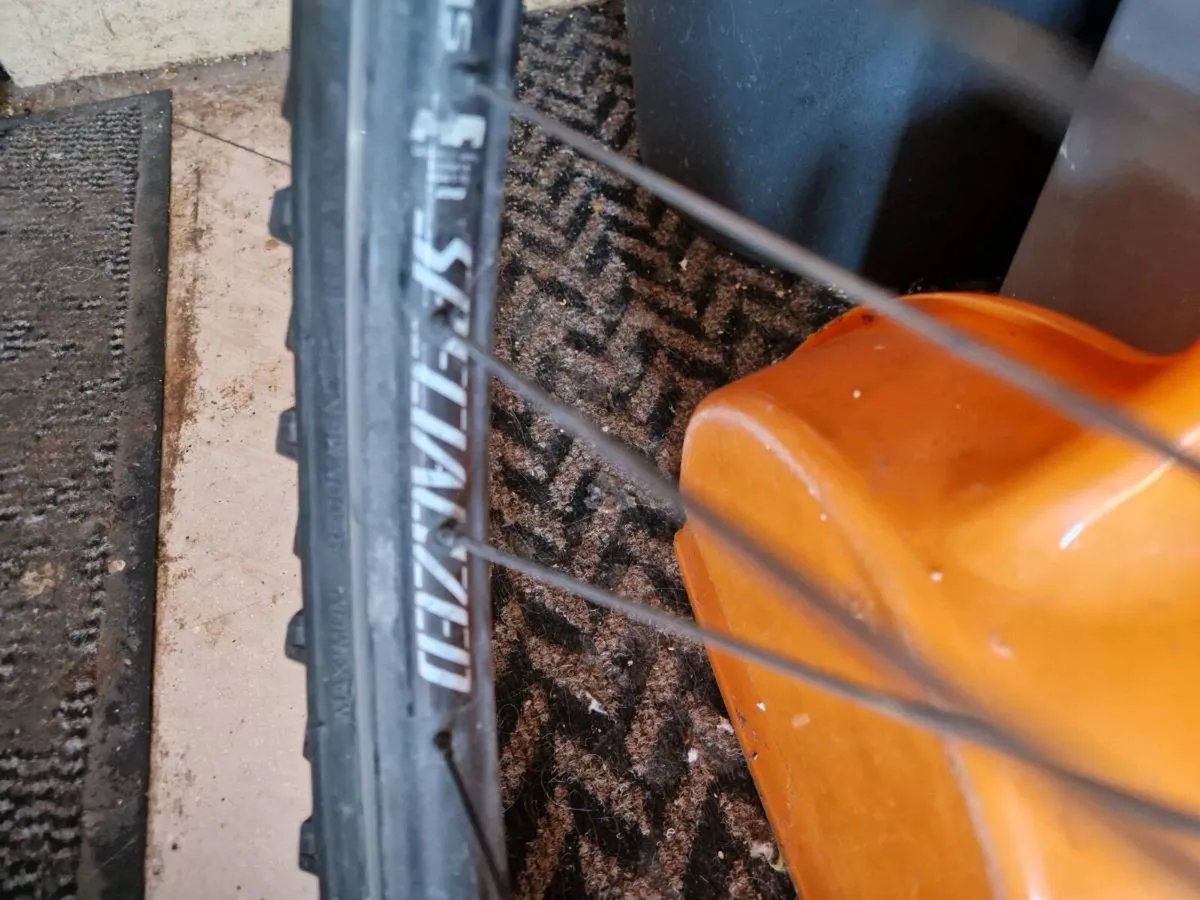 Bike parts. - Image 4