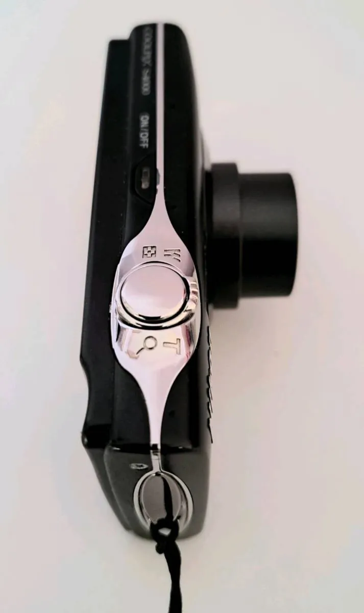 Nikon Coolpix S4000 - Image 4