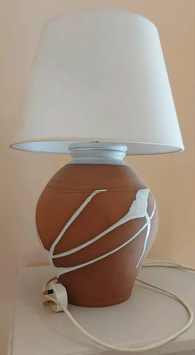 Stephen Pearce lamp - Image 1