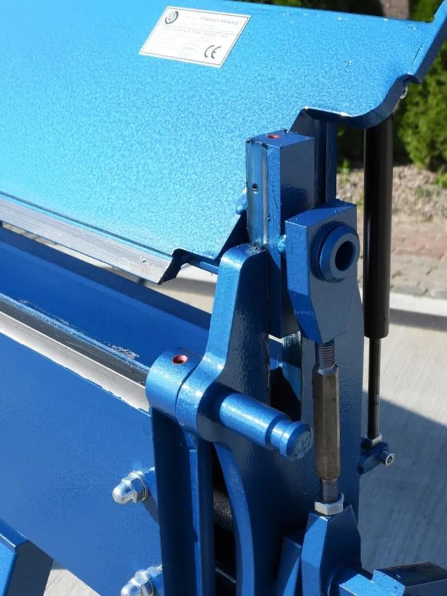 4m sheet metal folder, press brake bending machine - Image 3