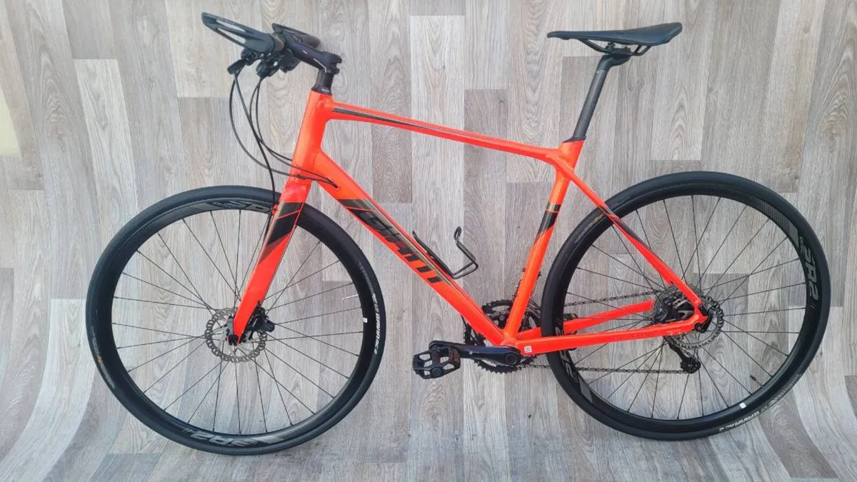 Giant Fastroad - Image 1